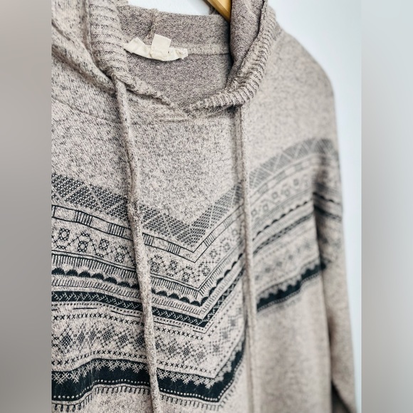 No Frills Los Angeles Long Sleeves Soft Hoodie Sweater W/ Draw Strings & Print - Picture 3 of 6